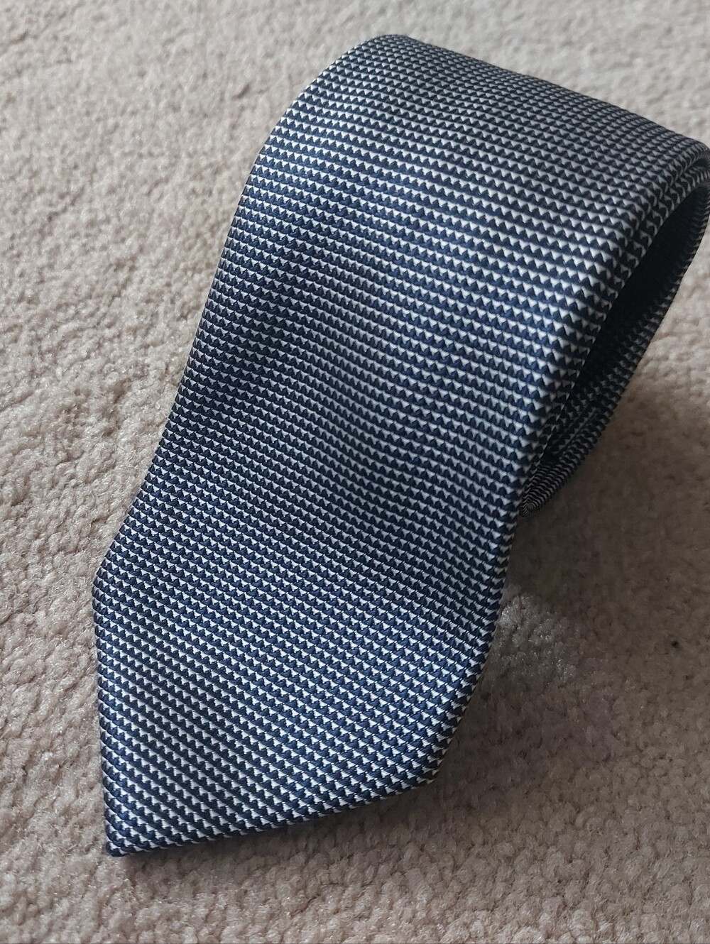 Banana Republic Navy and White Micro-Pattern Men's Tie